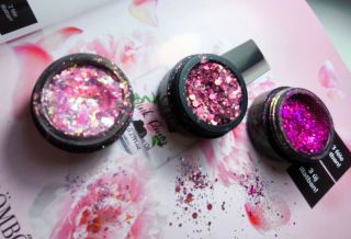 ✨TŘPYTKY – MALÝ DETAIL, KTERÝ UDĚLÁ OBROVSKÝ DOJEM!✨ Bez nich? Ani ránu! 💥 Třpytky jsou záchrana, když designu „něco...